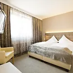ホテル Stadthotel Goldenes Schiff バート・イシュル