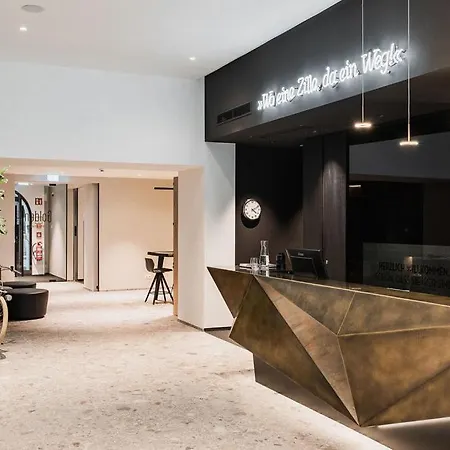 Stadthotel Goldenes Schiff فندق 4*