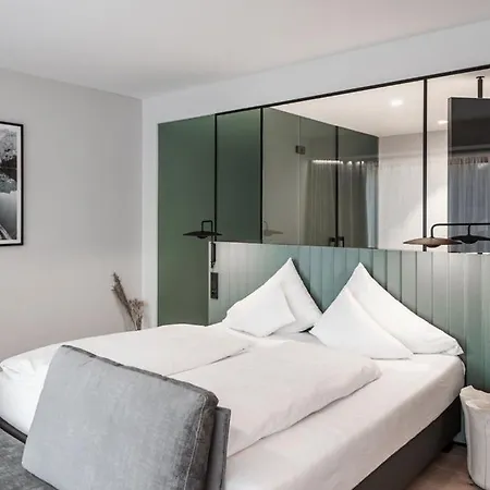 Stadthotel Goldenes Schiff 4*