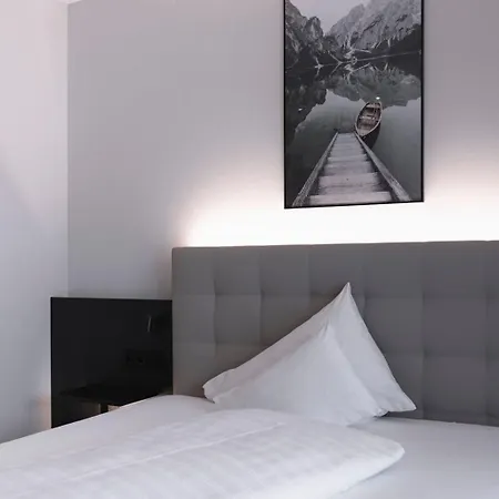 Hotel Stadthotel Goldenes Schiff 4*