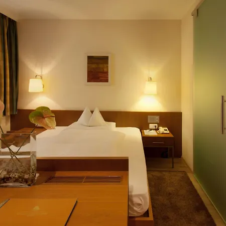 Stadthotel Goldenes Schiff ホテル バート・イシュル