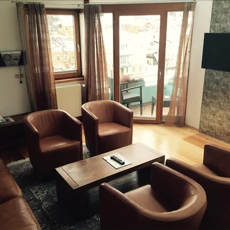Stadthotel Goldenes Schiff ホテル バート・イシュル