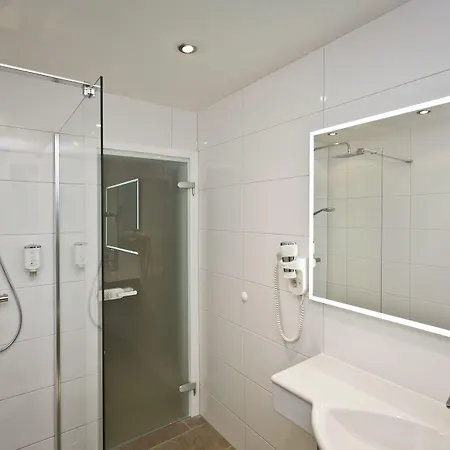 Stadthotel Goldenes Schiff ホテル バート・イシュル