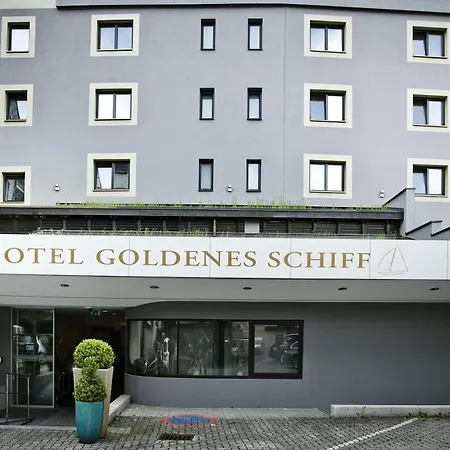 Stadthotel Goldenes Schiff ホテル