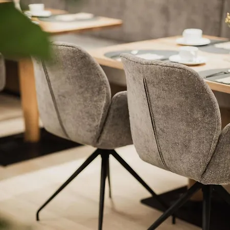 Stadthotel Goldenes Schiff 4* Bad Ischl