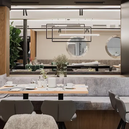 Stadthotel Goldenes Schiff バート・イシュル