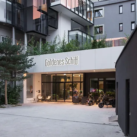 ホテル Stadthotel Goldenes Schiff バート・イシュル