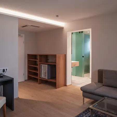 מלון Stadthotel Goldenes Schiff 4*