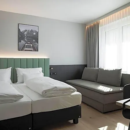 Stadthotel Goldenes Schiff 4*