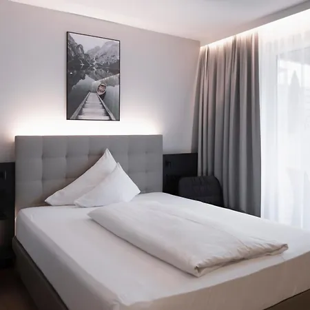 Stadthotel Goldenes Schiff 4*
