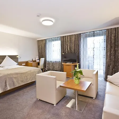 ホテル Stadthotel Goldenes Schiff バート・イシュル