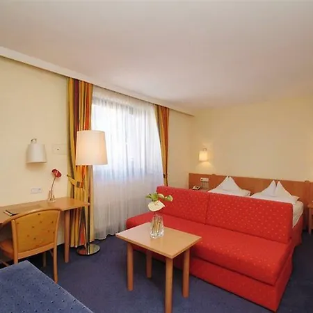 Hotel Stadthotel Goldenes Schiff 4*