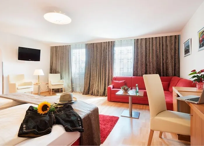 Stadthotel Goldenes Schiff ホテル バート・イシュル