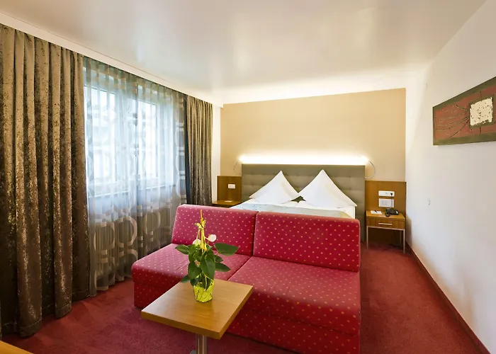 Hotel Stadthotel Goldenes Schiff 4*